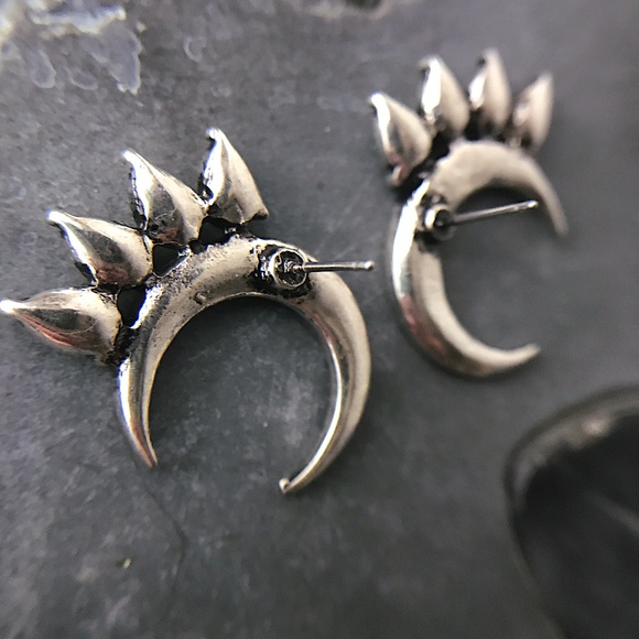 Green Leaf Crescent Moon Earrings Silver - Picture 7 of 7